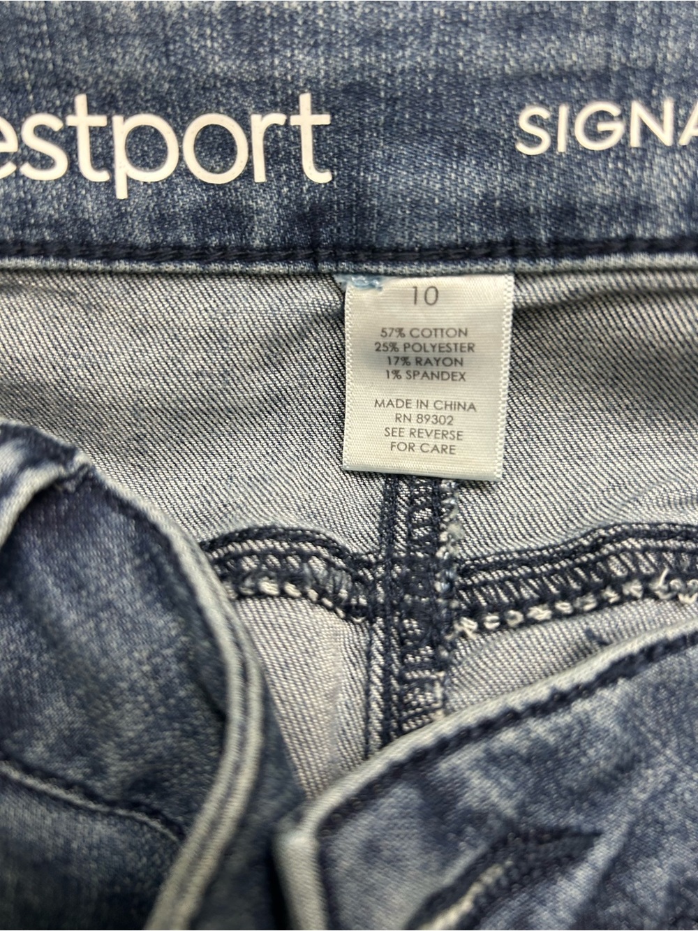Westport Dark Blue Cropped Wide-Leg Jeans with Distressed bottoms  Size 10 - Picture 5 of 5